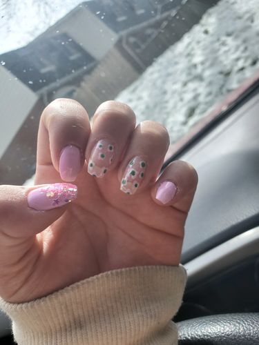 Customer photo review of Birds of Paradise Nail Decor Set