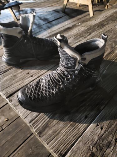 Customer photo review of Maven Men’s Work Gear Cotton Cushioned Crew Socks 5 Pairs