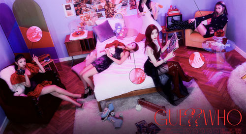 Customer photo review of ITZY Album - GUESS WHO