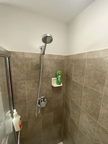 Customer photo review of 1-Spray Handheld Shower Head Set