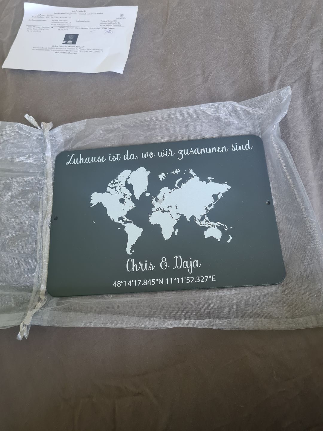 Customer photo review of Geschenk Weltkarte mit Koordinaten - personalisiert