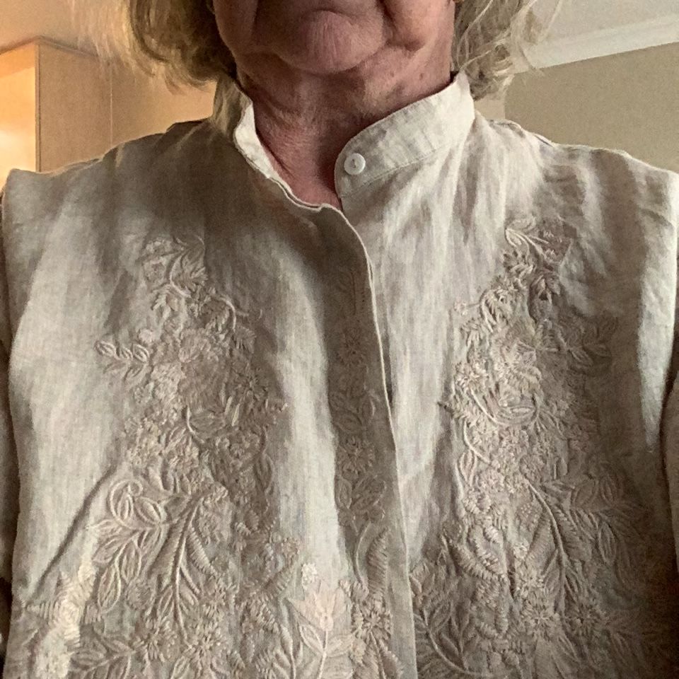 Customer photo review of Plus Size - Women Retro Embroidered  Loose 100% Linen Shirt
