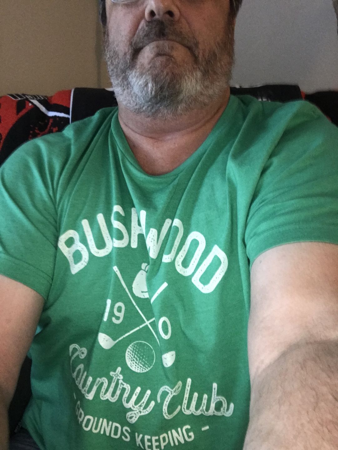Customer photo review of Bushwood Men's/Unisex Super Soft Tee