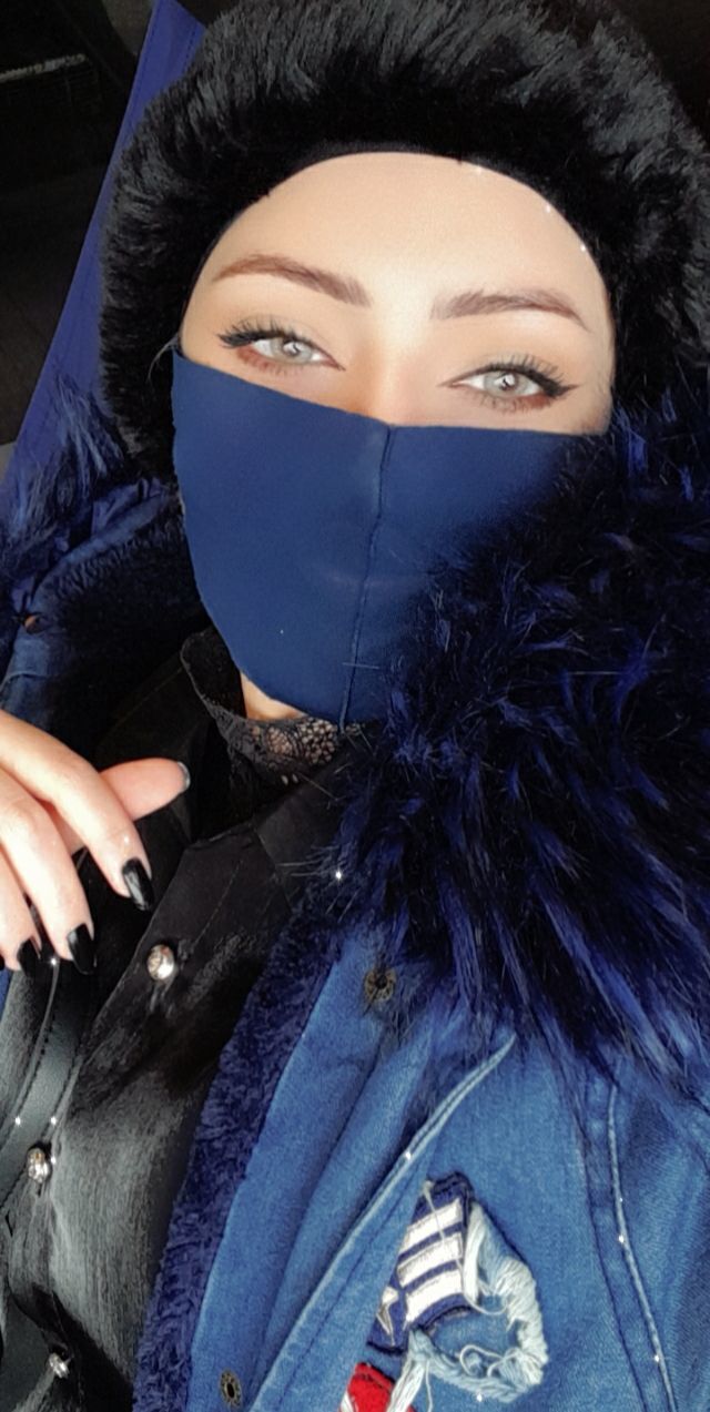Customer photo review of True Blue