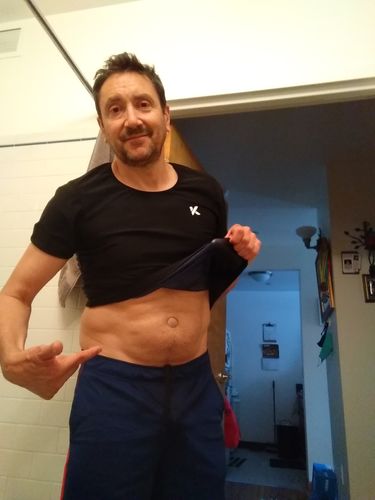 Customer photo review of Men's Heat Trapping T-Shirt