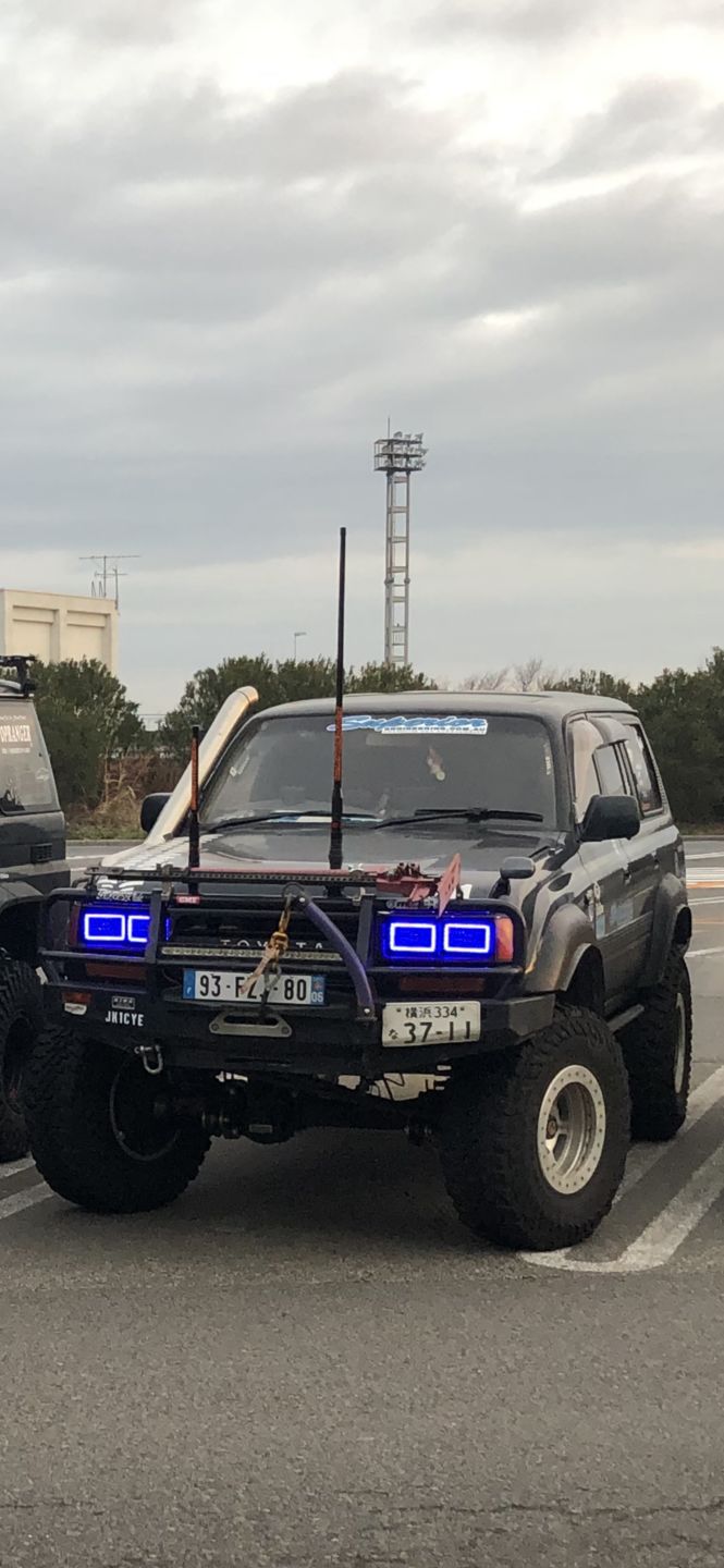 Customer photo review of 5" 200 Series Landcruiser Snorkel