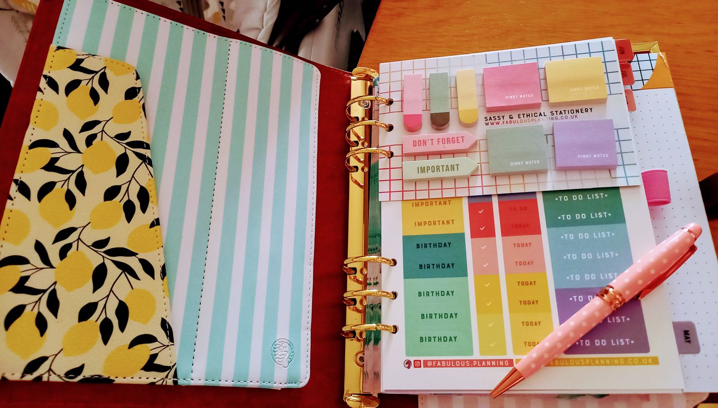 Customer photo review of Deluxe Pen Holder