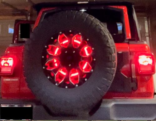 Customer photo review of Spare Tire 3rd Brake Lights for 87-21 Wrangler TJ/ JK/ JL