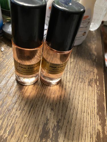 Customer photo review of Pink Friday Type Body Oil Roll On - Womens