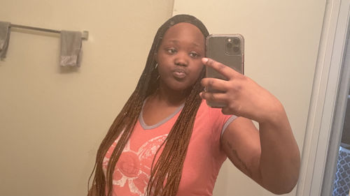 Customer photo review of JULIE LACE FRONTAL 13 by 6