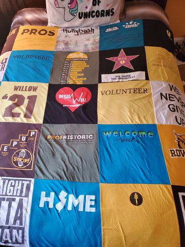 T-shirt quilt from rowan university by Barbara from NJ