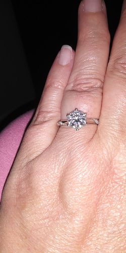 Customer photo review of Moissanite Series Fashion Six Prong Sterling Silver Ring