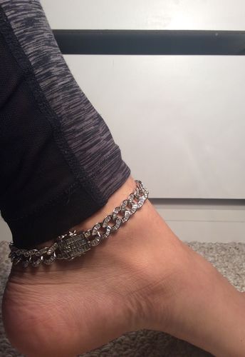 Customer photo review of Baguette Chain Anklet