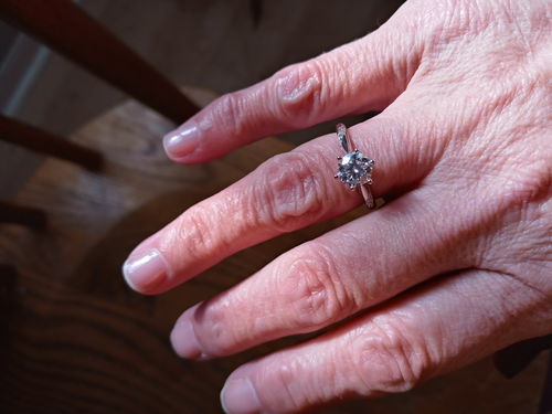 Customer photo review of Moissanite Series Fashion Six Prong Sterling Silver Ring