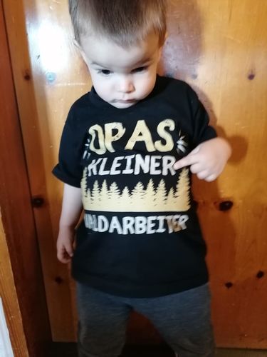 Customer photo review of Opas kleiner Waldarbeiter  - Bio Kinder Shirt