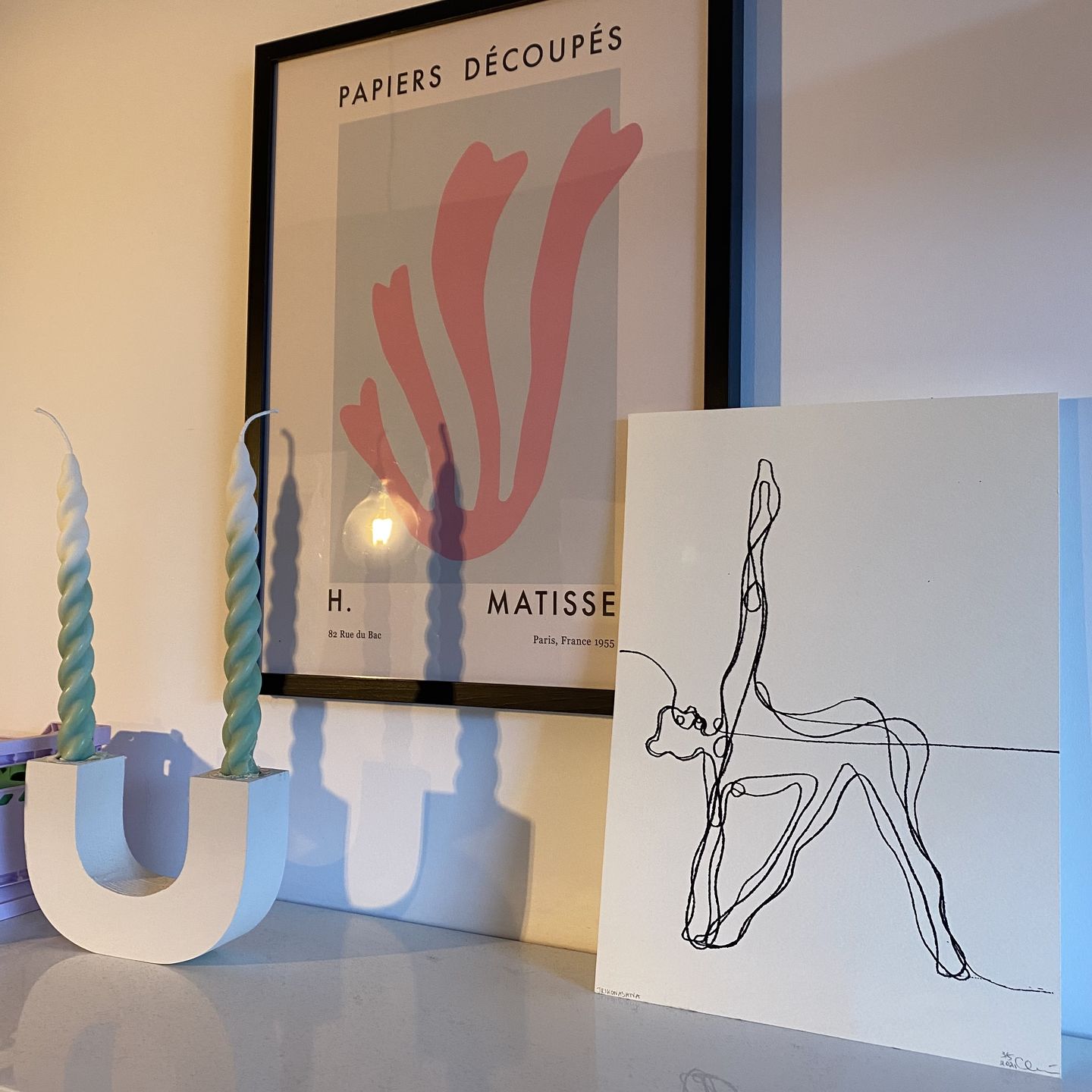 Customer photo review of A4 Trikonasana Pose Yoga Print (Creme)