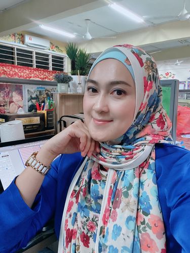 Customer photo review of (Full Pleats ) BLOOMING EID Shawls in LILLIAS