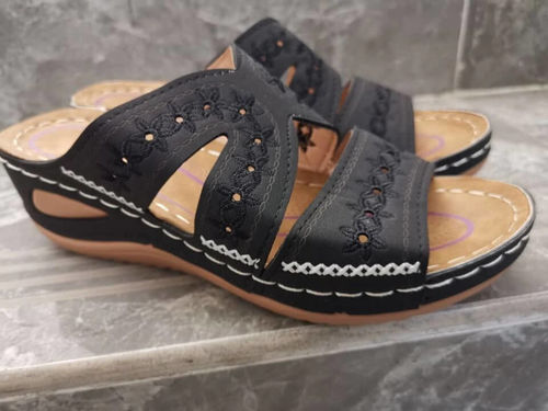 Customer photo review of Kafa™ Premium Orthopedic Thick Platform Large Size Slipper Sandals