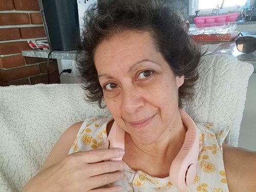 Customer photo review of Portable Bladeless Neck Fan