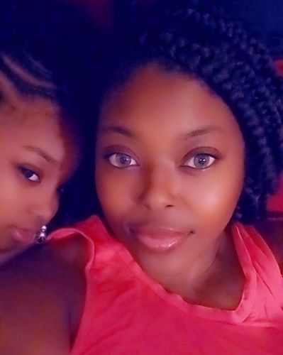 Customer photo review of [US Warehouse] Egypt Brown Prescription Contact Lenses