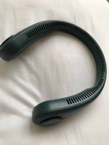 Customer photo review of Portable Bladeless Neck Fan