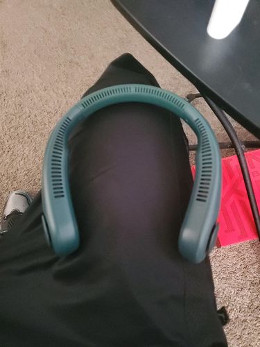 Customer photo review of Portable Bladeless Neck Fan