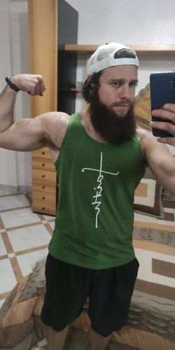 Customer photo review of Gym Tank Top Men Fitness Clothing