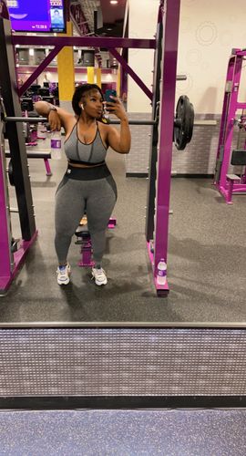 Customer photo review of Lexie Seamless High Waist Yoga Set