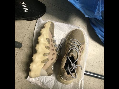 Customer photo review of Casual Sports Breathable Sneakers