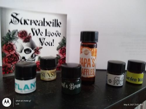 Customer photo review of Set of 5 1ml sample vials
