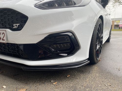 Customer photo review of Fiesta MK8 ST/ST Line "Race" Style Fog Light Armour