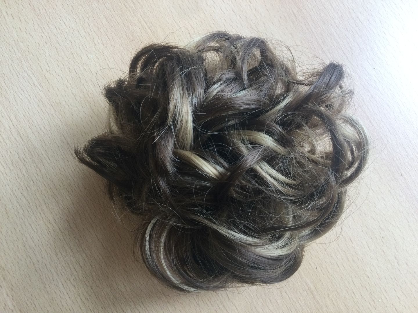 Customer photo review of Real Hair Messy Bun Scrunchie Curly 1PCS For Women