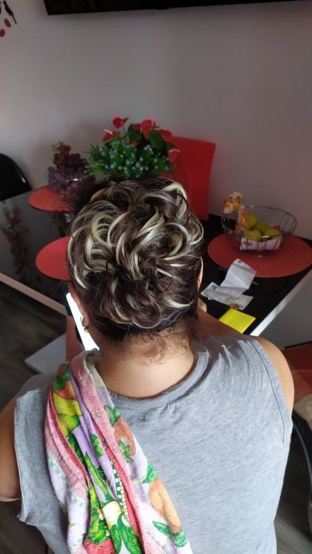 Customer photo review of Real Hair Messy Bun Scrunchie Curly 1PCS For Women