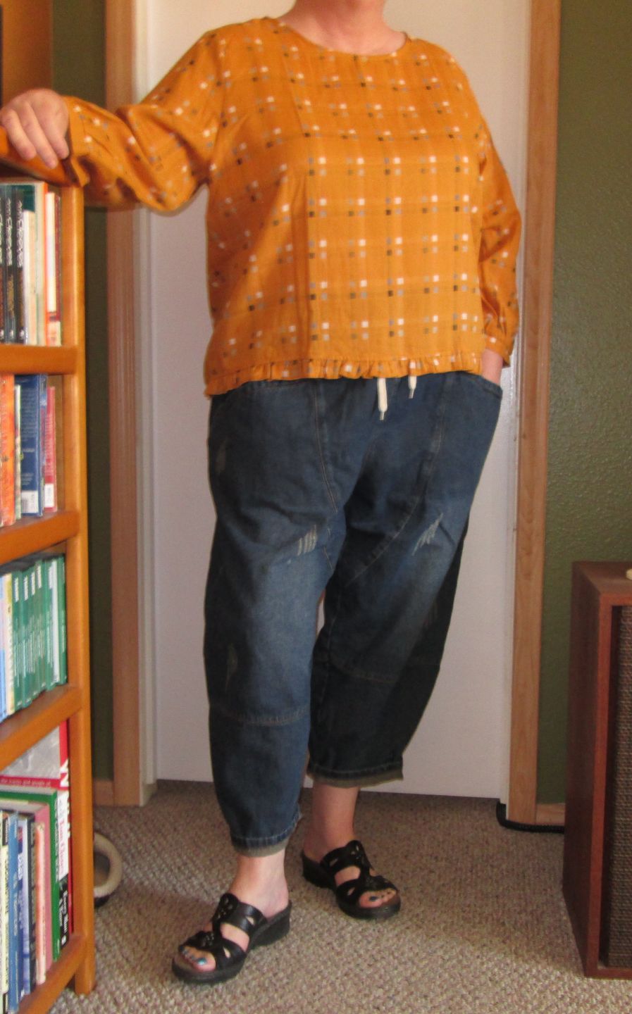 Customer photo review of Plus Size - Vintage Loose Elastic Waist Spliced Distressed Jeans