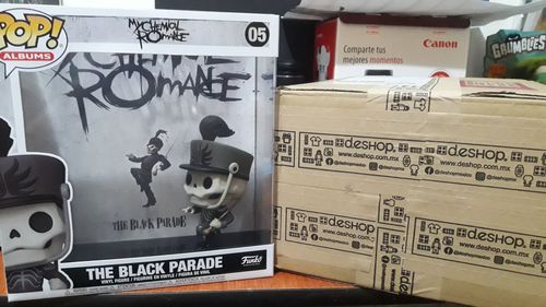 Customer photo review of 05 FUNKO POP albums : The Black Parade My Chemical Romance