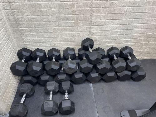 Customer photo review of 55-100lb  Dumbbell set with high quality stand- shipping included