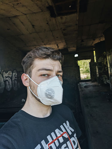 Customer photo review of DOPPELPACK / 2 MASKEN FFP2 • STAATLICH VERORDNETER MAULKORB