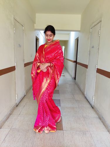 Customer photo review of Hot Pink Jaal Woven Designer Banarasi Saree With Embroidered Silk Blouse
