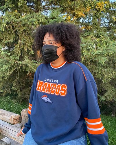 Customer photo review of Vintage Denver Broncos NFL Oversized Sweatshirt Size 2XL