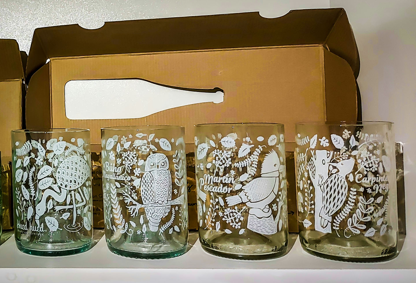 Customer photo review of Aves de Chile Juego de 4 Vasos
