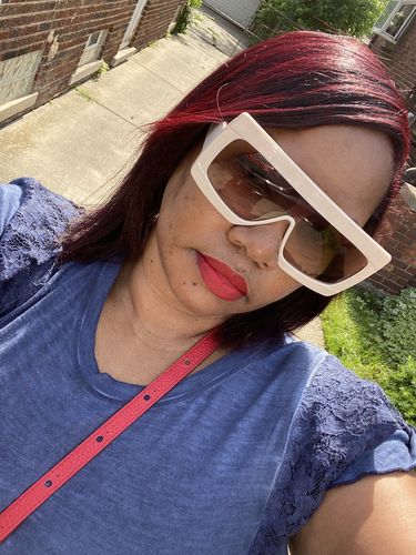 Customer photo review of Elexis Sunglasses