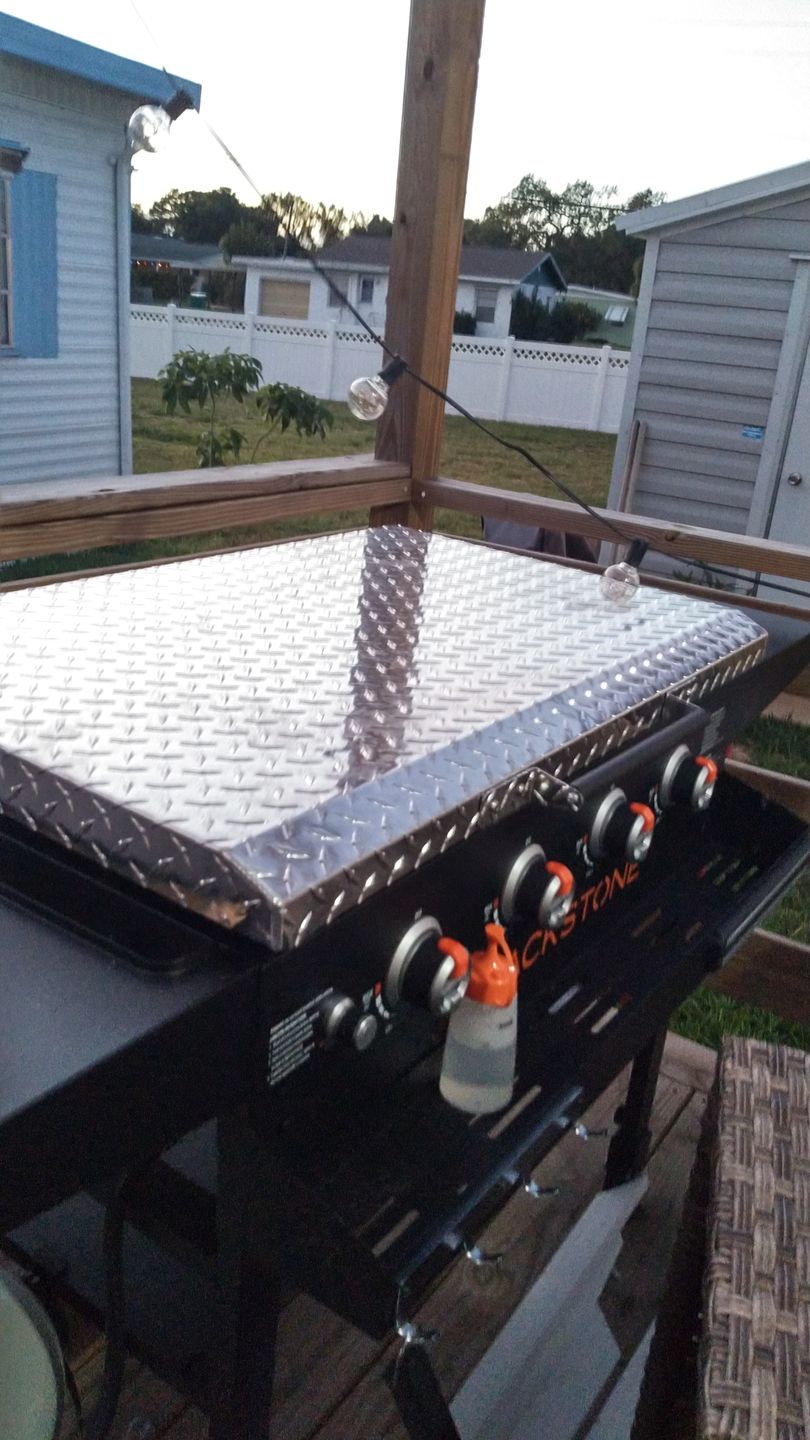 Customer photo review of GriddleGuard Diamond Plate Hard Cover Lid for Blackstone 36" Griddle