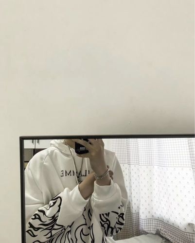 Customer photo review of Harajuku Style Flamme Hoodie