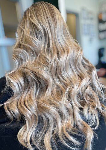 Customer photo review of Le Angelique Ultimate Pro Clip Curling Iron