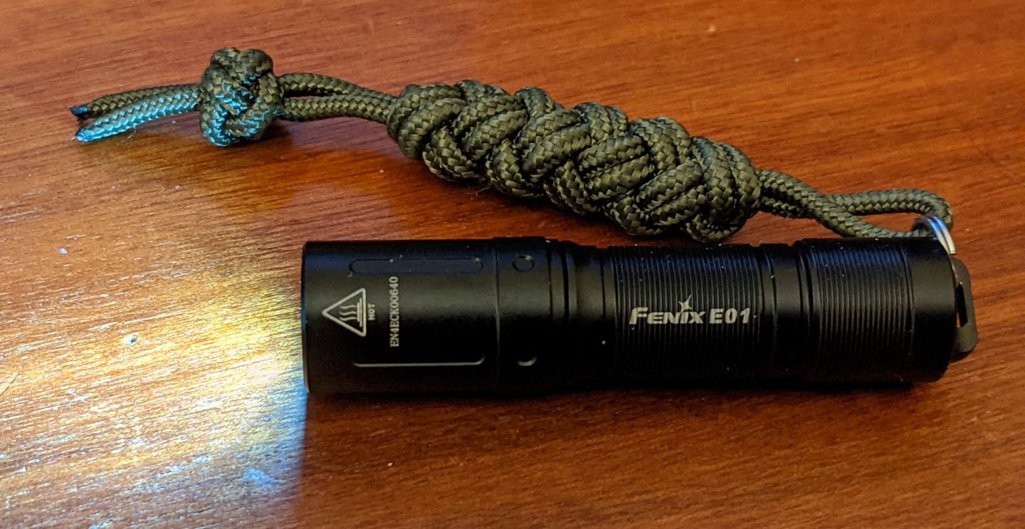 Customer photo review of Fenix E01 V2.0 - 100 lumens - piles AAA - 35 mètres de portée