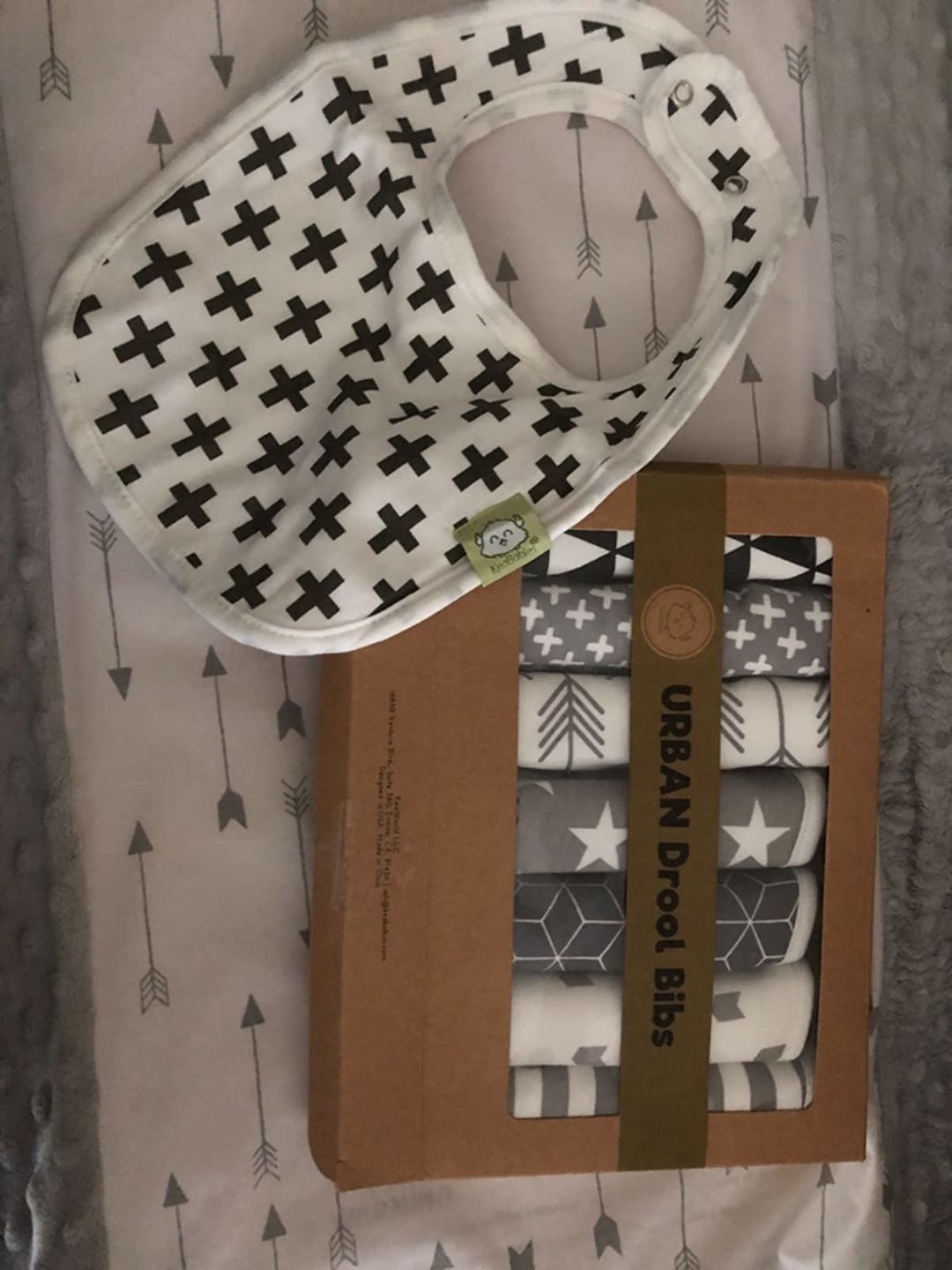 Customer photo review of 8-Pack URBAN Drool Bibs