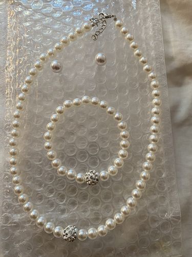 Customer photo review of Pearl Necklace
