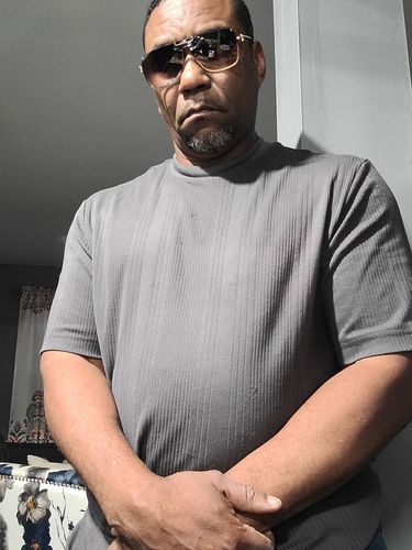 Customer photo review of Tuxedo Sunglasses