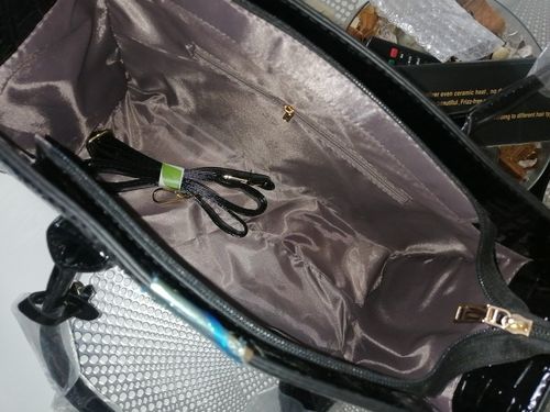 Customer photo review of Croc Pattern Messenger Tote Hand Bag