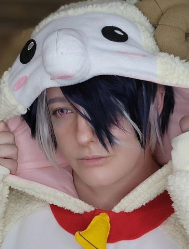 Customer photo review of Coscon Anime Violet